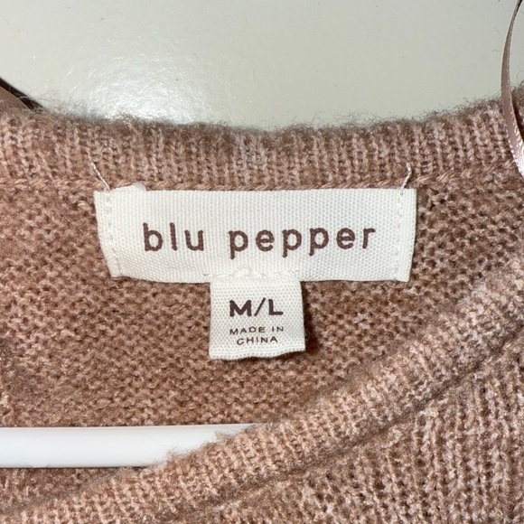 Blu Pepper Tri-Tone Sweater in Cream, Brown, and Tan - Picture 2 of 6
